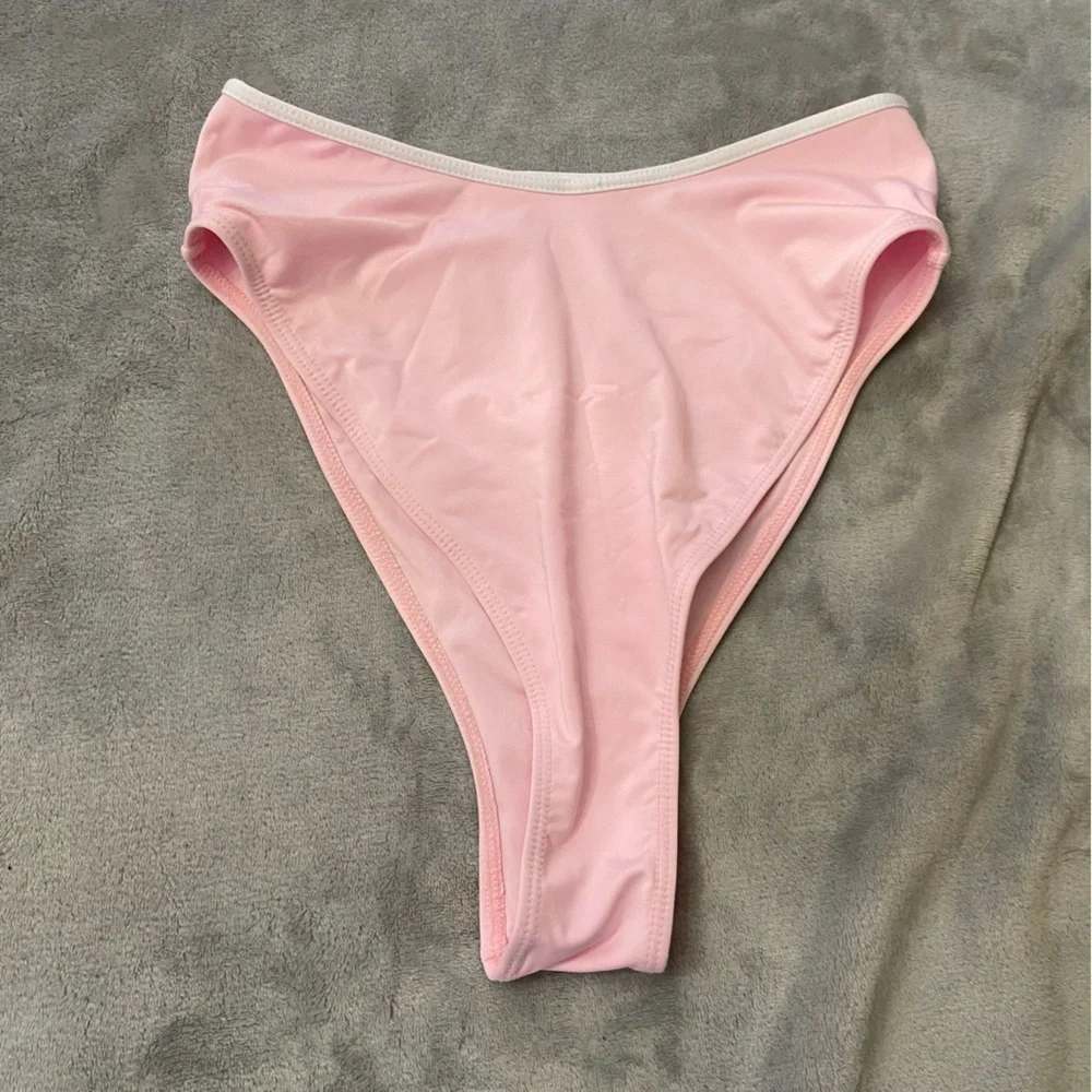New! Frankies Bikinis Estella Bikini Bottom pink with heart cutout 24421